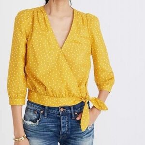 Madewell Wrap Cotton Top Size Small in Yellow Star Print